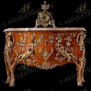 Regency style Royal commode a Pipee des Oiseaux by Charles Cressent