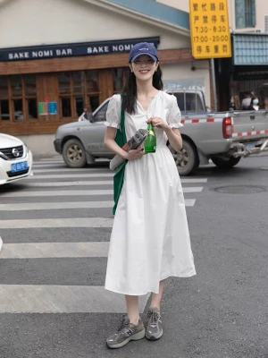 French white dress female summer waist 2021 new design sense small bubble sleeve skirt