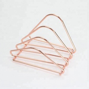 550-97A  2019 new products triangle metal rose gold letter holder for desk organizer