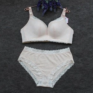 B1199 Comfortable Cotton Lace Stretch Ladies Bra And Low Waist Underwear
