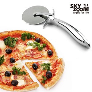 Customized Logo Print Promotional wholesale wheel pizza cutter