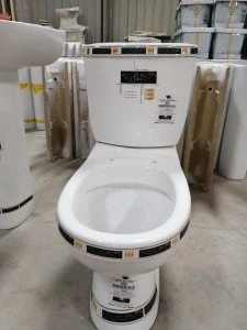 Factory Supply Competitive Price Two Pieces Toilet with Gold Decoration