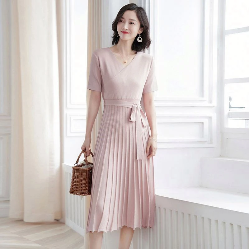 Fashion Elegant V Neck Knitted Lady Dresses Nipped Waist chain Belt