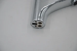 High Quality Basin Faucet Zinc Single Handle Chrome Bathroom Faucet