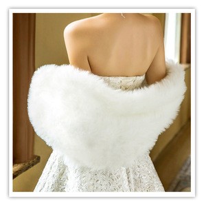 Hot SaleCheap Wedding Jacket Bride Wraps Cape Winter Wedding Dress Wraps Bolero Mariage Fourrure Bridal Coat Accessories