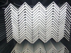 Manufacturer preferential supply Liaocheng Tianrui High Quality Steel Angle/stainless steel angle/Ss400 angle steel