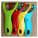 Multi-functional household peeler Fruit and vegetable peeler Potato and Apple peeler Fruit peeling knife