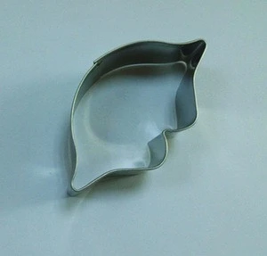Stainless steel lip shape custom dessert cutter mould with good price