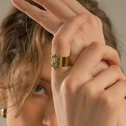 Vintage 18K Gold Plated Natural Gemstone Open Rings Titanium Steel Finger Ring Women Chunky Natural Stone Shell Ring Jewelry