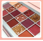 Wholesale Cosmetics 18-color High Pigment Eyeshadow Beauty Desert Rose Eyeshadow Palette Matte Glitter Shimmer Eye Shadow Makeup