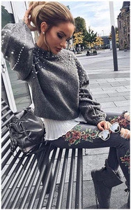 Wholesale New Clothes Women Round Neck Loose Sweater Short Nails Pearl Decorative Pullover Woman Sweater