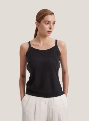 Luxurious Cashmere Sleeveless Top for the Modern Woman