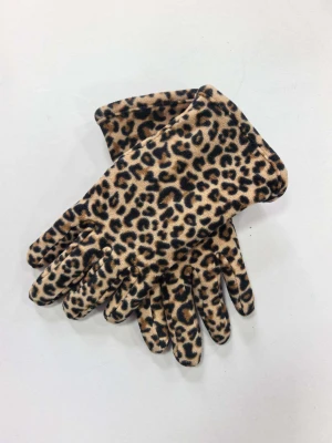 BSCI Certified Women's Leopard Print Fashion Fleece Gloves | Touchscreen Compatible