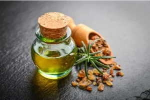 China bulk Fresh Myrrh Oil