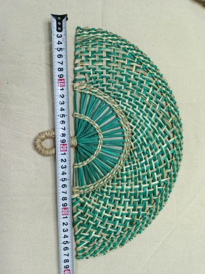 Seagrass handfan