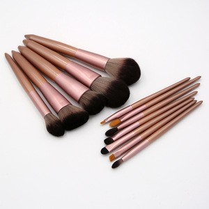 2020 new arrivals Makeup Brushes/Professional Wood Handle Makeup Brush Set/Custom Logo Make Up Brushes