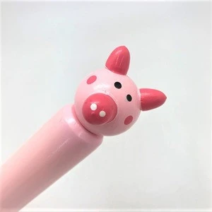 Baby supply 100% cotton handmade designed wooden animal flute( pig)