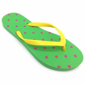 Beautiful ladies slippers available OEM and ODM home or outdoor heat transfer printing rubber flip flops