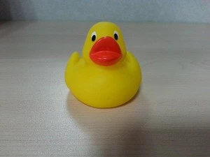 Cheap promotional custom bath rubber duck by eco-friendly PVC