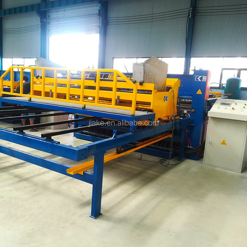 China automatic reinforcing building material welded wire mesh machine