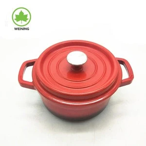 Customized Gradient Of Red Cast Iron Enamel Casserole For Home Cooking