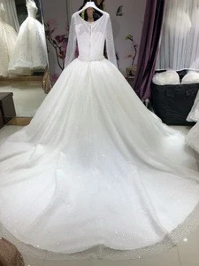 Elegant Sweet Heart Illusion Design Back Closure Long Sleeve Embroidered Wedding Dress With Train