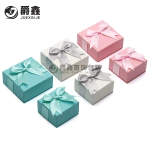 Factory direct supply custom jewelry boxes with logo jewelry packaging paper box
