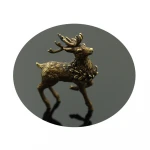 Fancy office table decoration brass deer shape sculpture for home decor
