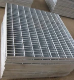 HOT DIPPED GALVANIZED IRON WIRE MESH