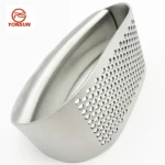 Kitchen Gadget Rocker Garlic Crusher Squeezer 18/0 18/8 Stainless Steel Garlic Press Chopper Crusher Mincer