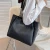 Import Large Capacity Womens Bag 2023 New Spring Premium Small Class Commute Bag Versatile One Shoulder Tote Bag from China