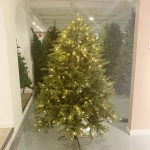 Luxury Xmas Holiday Decoration 7 Foot Artificial Hinged Christmas Tree