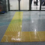 Rubber Plastic Blind Tactile Tile Yellow Indicator with skidproof Dot design for Visually Impaired safety passageway