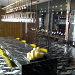 Simple Design Wooden Bar Table Bar Stool Fashionable Bar Furniture Restaurant Furniture