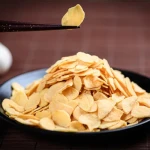 Top Quality Cheap Price Export Stand Brc Cer Fired Garlic Flakes Dehydrated Garlic Material