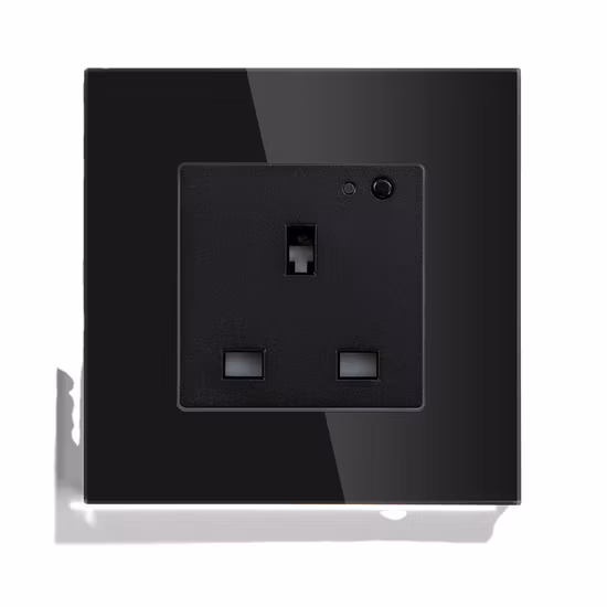 TUV Certificate Tuya Smart WiFi UK Standard 13A Electrical Wall Socket Sku Voice Control by Alexa and Google Home Mobile Control