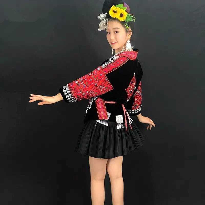 WJ30010 Traditional Chinese Hmong Costume  Handmade Miao Clothing Made In China