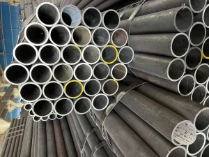 Petroleum and natural gas industries-Steel pipes for use as casing or tubing for Wells