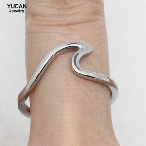 2018 Women Jewelry Accessories Engagement Ring Wave Ring