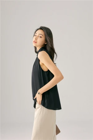 2021 new hot sale customization O- collar Silk Cute casual Spring Sleeveless Tops Woman