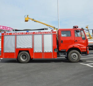 4*2 foam airport emergency fire fighting truck fire truck dimension with factory price