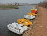 Adult pedal boat four-seat PE pedal boats electric boat Water play equipment