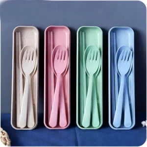 Camping Cutlery Set Plastic Cutlery Portable Flatware Set Eco-Friendly Plastic Case for Travel Picnic Camping or Daily Use