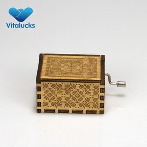 Cheap small wooden crafts christmas gift music boxes