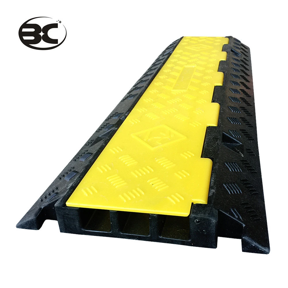 Cheap Traffic Driveway Three Channel Safety PVC Silicon Speed Bump Hump Road Floor Cable Rubber Protector