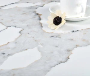 China Manufacturer High Standard Calacatta White Quartz Stone Slab Vanity Top
