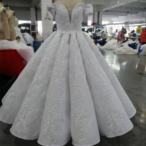 Custom Ladies Formal Off-shoulder Bridal Ball Gown Wedding Dress