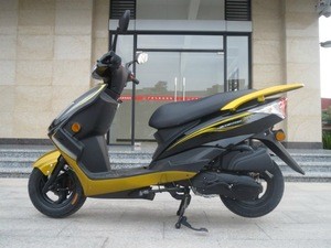 FK125QT-A hot sale gasoline two wheelers with pedals for woman 125cc scooter
