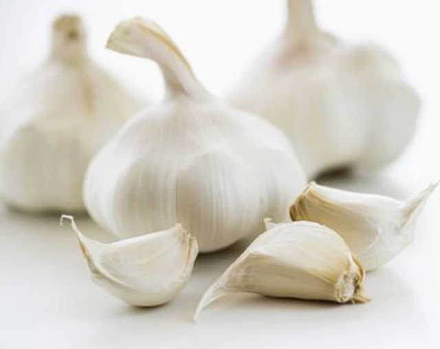 Fresh normal white garlic 4cm 5cm 5.5cm 6cm