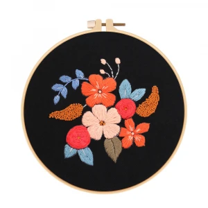Newest Arrival DIY Embroidery Kit Art Flower Pattern Hand Embroidery Kit with  Plastic Frame